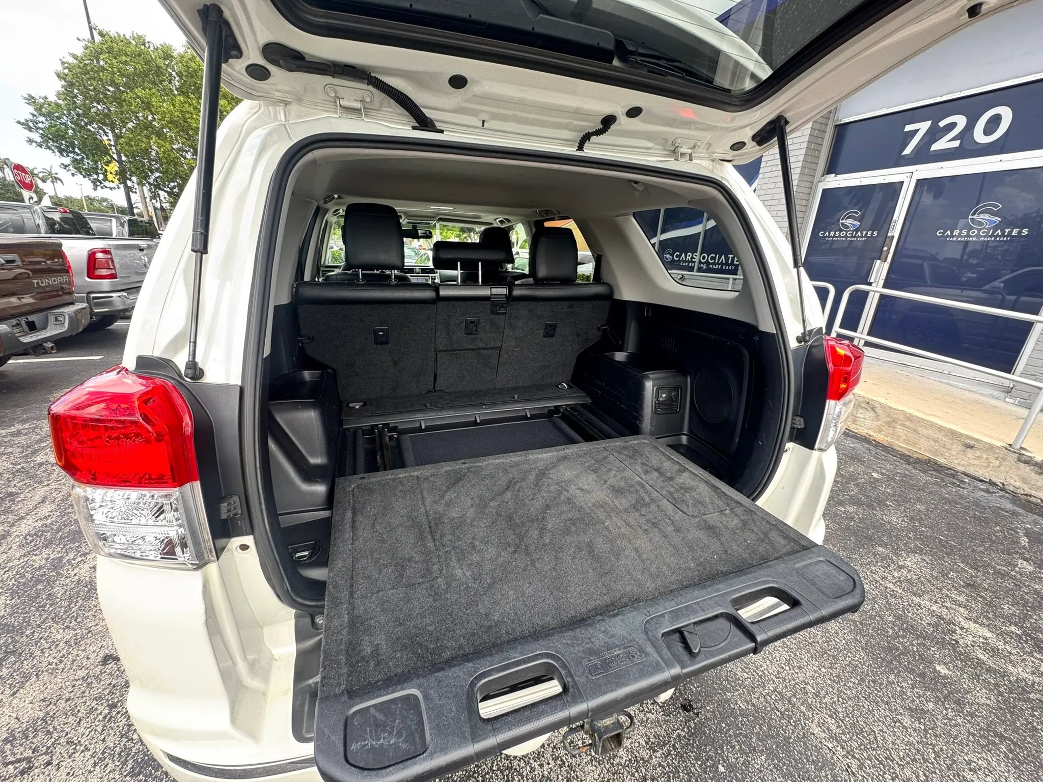 Used 2013 Toyota 4Runner Limited AWD/4WD image 14