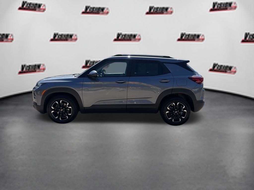 Used 2022 Chevrolet TrailBlazer LT w/ Confidence II Package FWD image 9