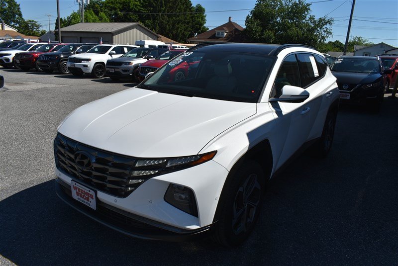 Used 2023 Hyundai Tucson Limited w/ Cargo Package AWD/4WD image 7