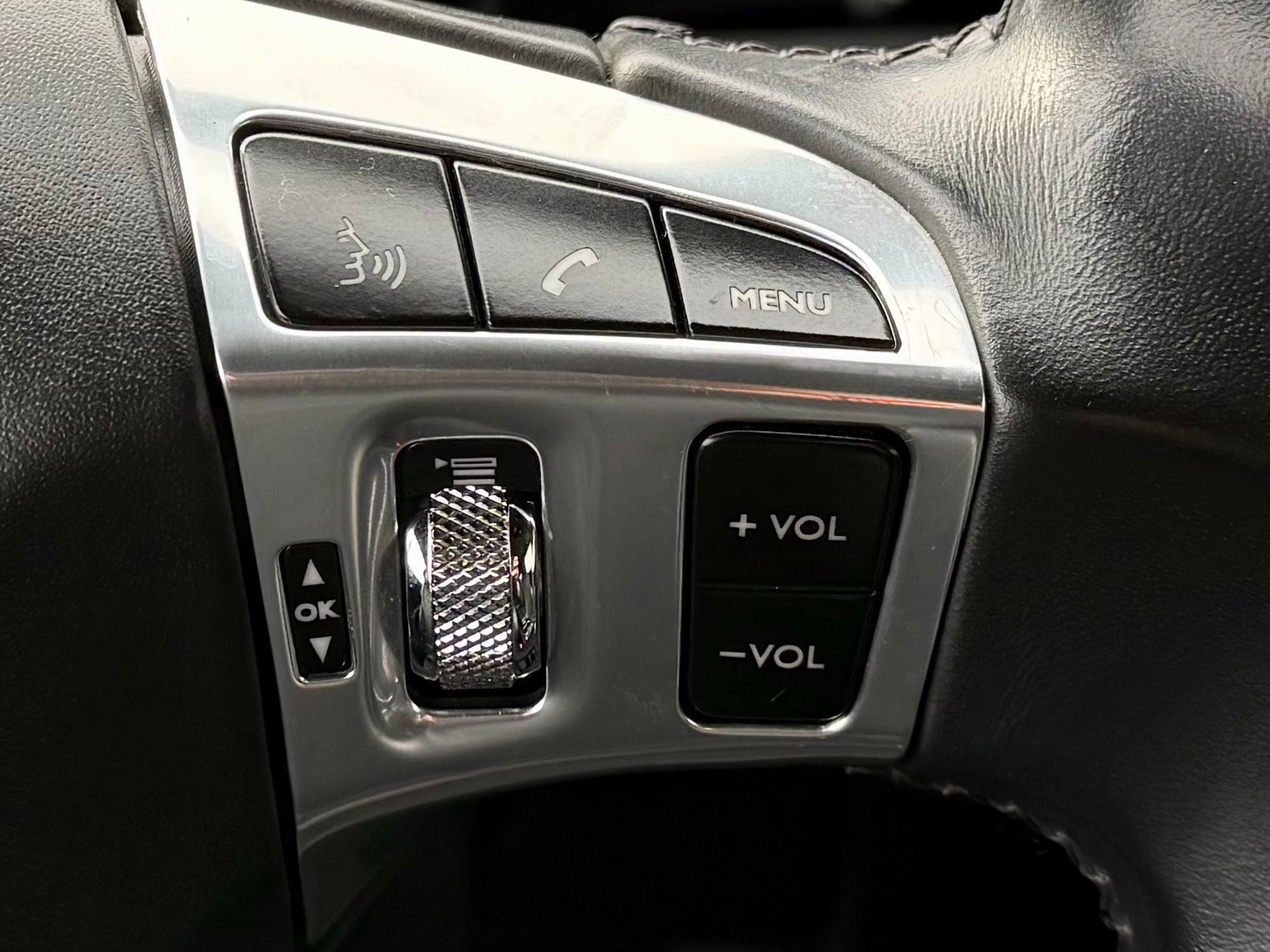 Used 2017 Bentley Continental GT image 26