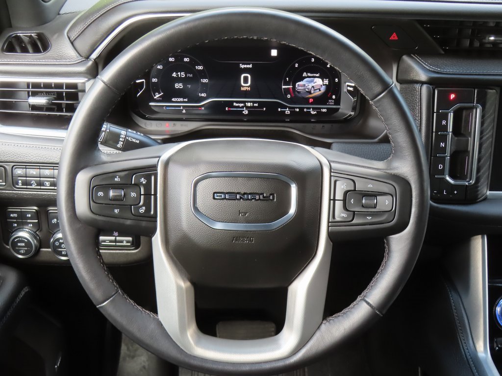 Used 2022 GMC Yukon Denali w/ Denali Premium Package image 20