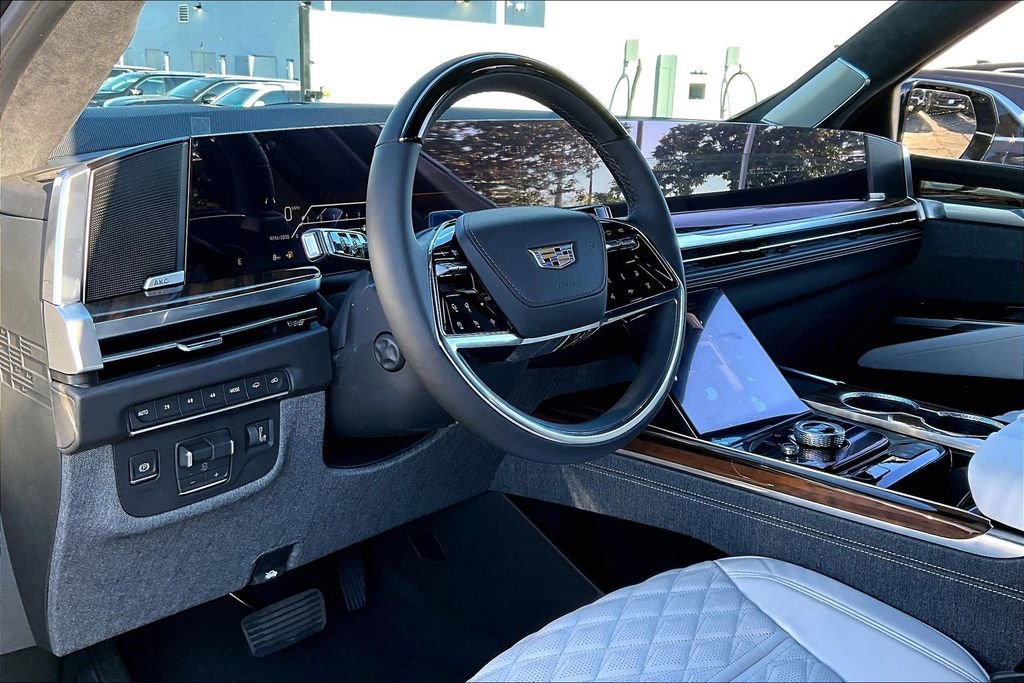 New 2026 Cadillac Escalade Platinum Sport AWD/4WD image 9