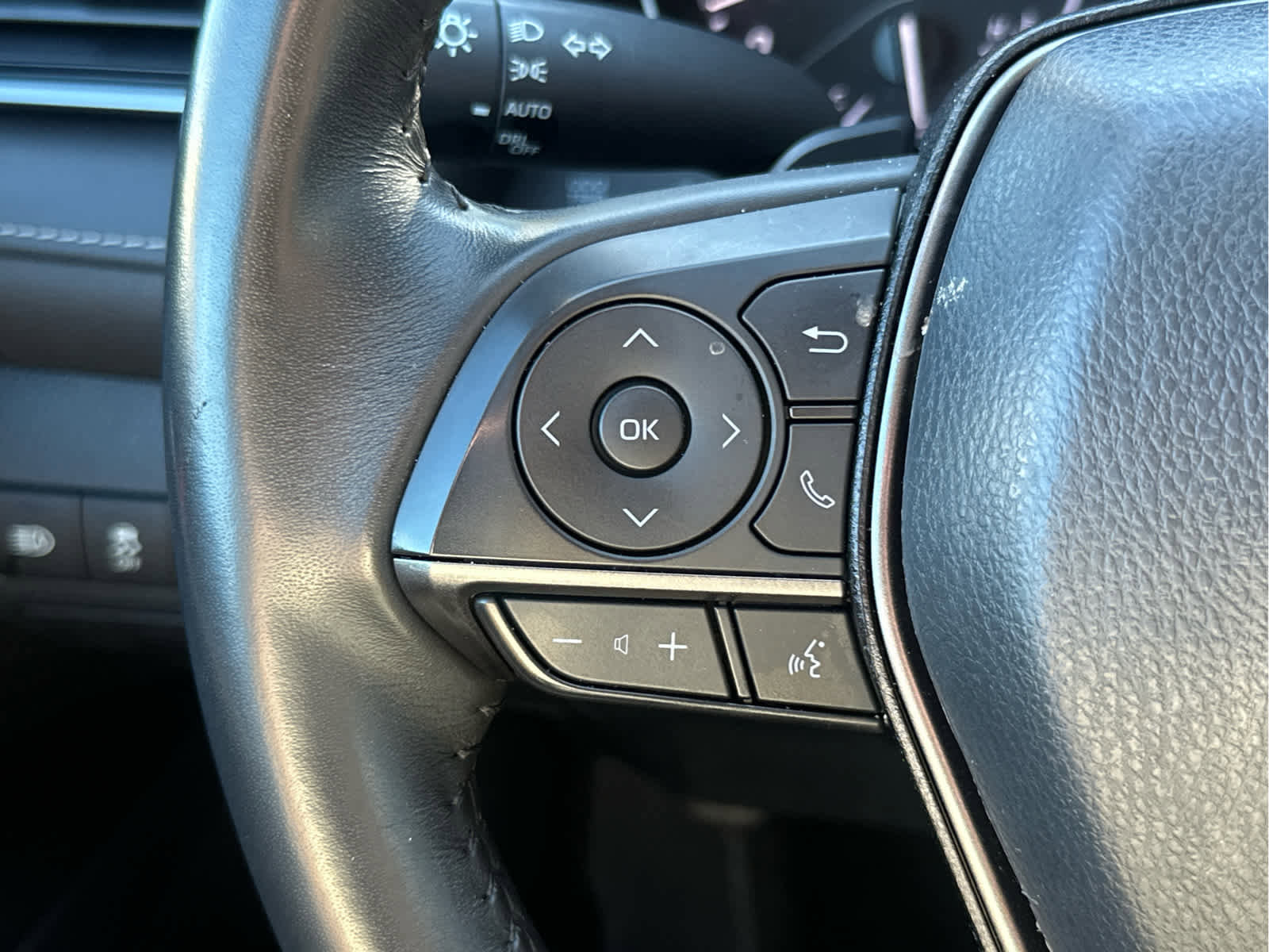 Used 2024 Toyota Camry SE image 23