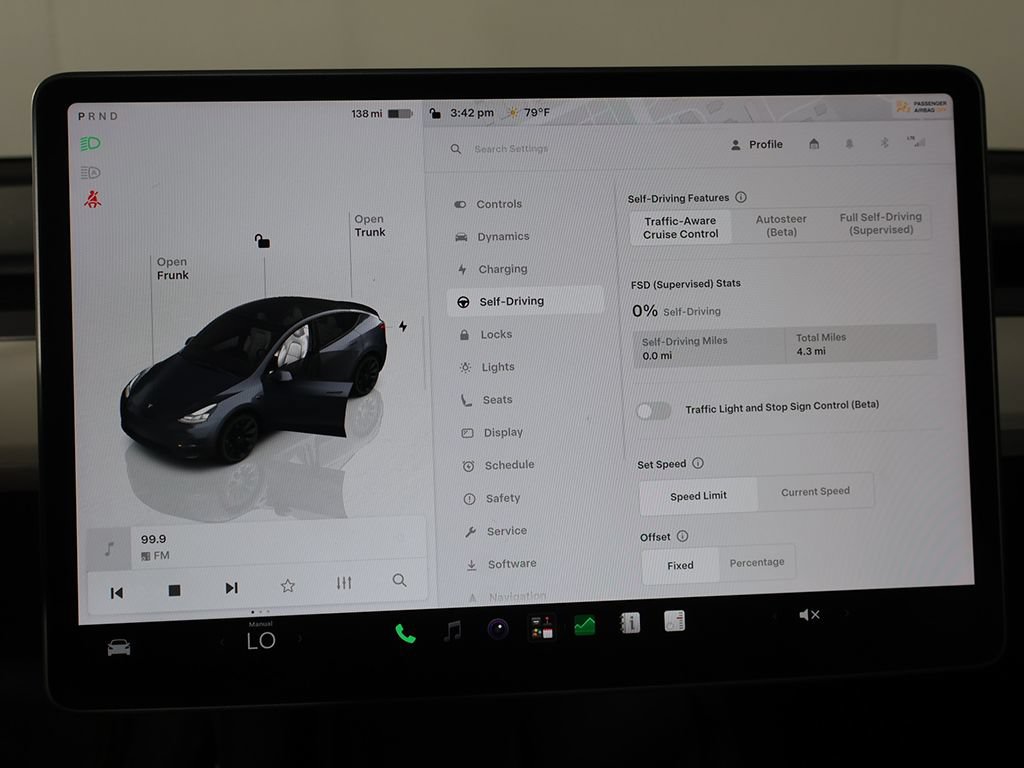 Used 2023 Tesla Model Y Long Range AWD/4WD image 42