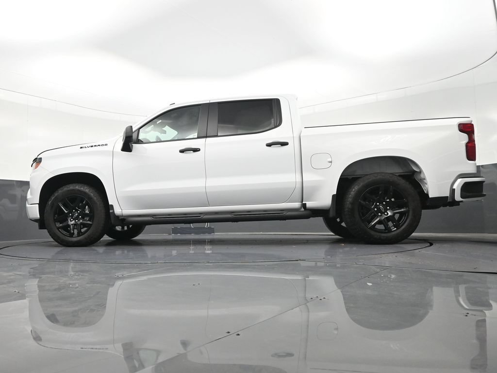 Used 2026 Chevrolet Silverado 1500 Custom w/ Turbomax Blackout Package RWD image 24