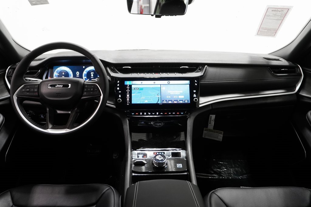 New 2026 Jeep Grand Cherokee Limited image 14