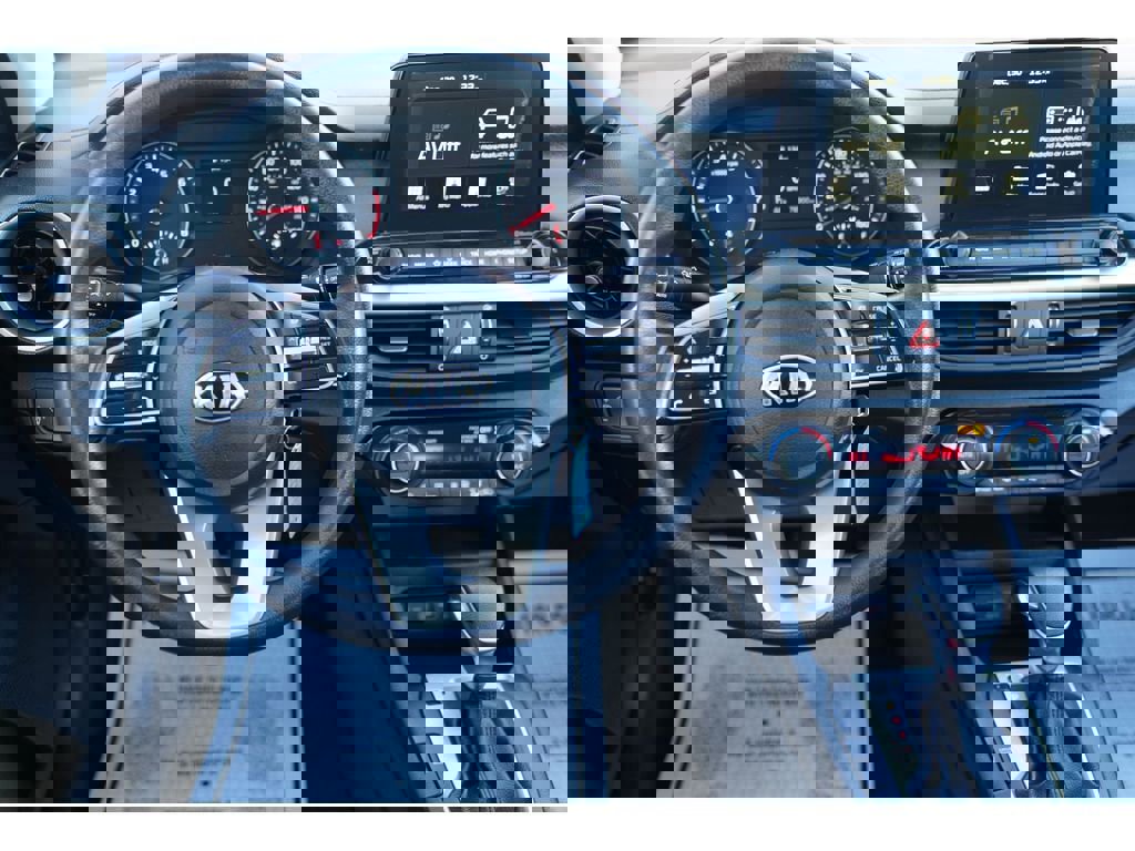 Used 2019 Kia Forte FE image 16