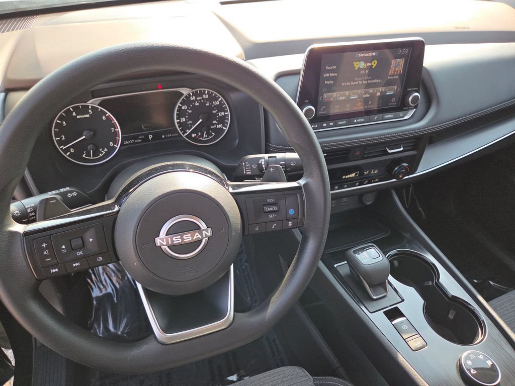 Used 2023 Nissan Rogue SV AWD/4WD image 28