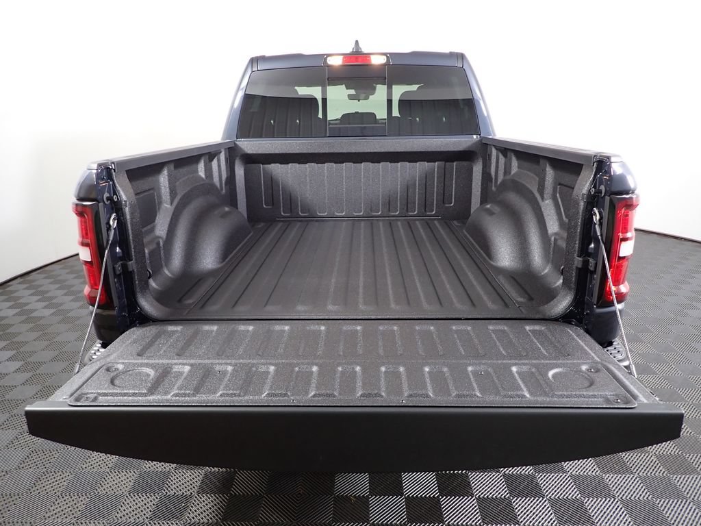 New 2026 RAM 1500 Warlock AWD/4WD image 15