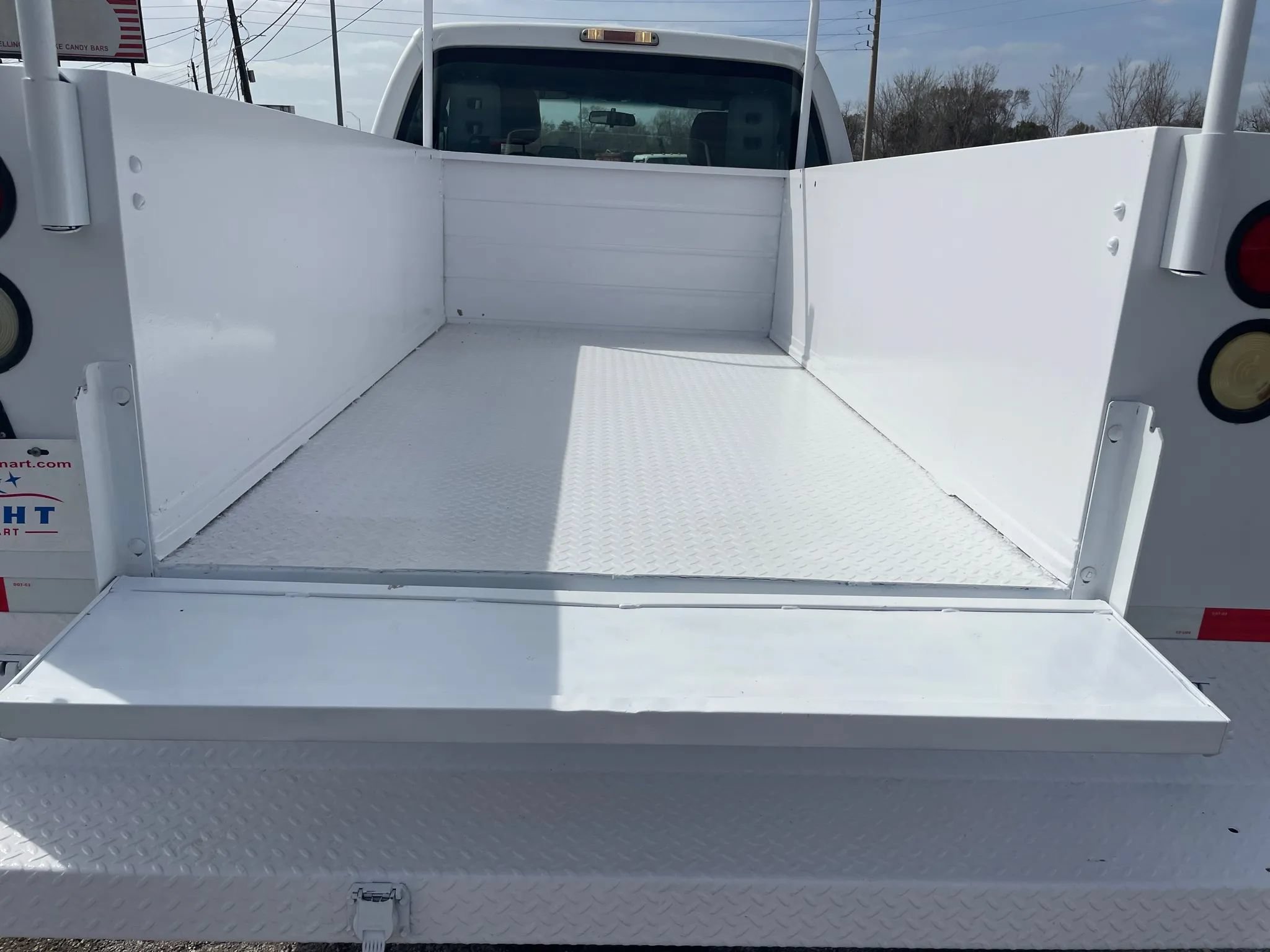 Used 2015 Ford F250 XL w/ Power Equipment Group AWD/4WD image 16