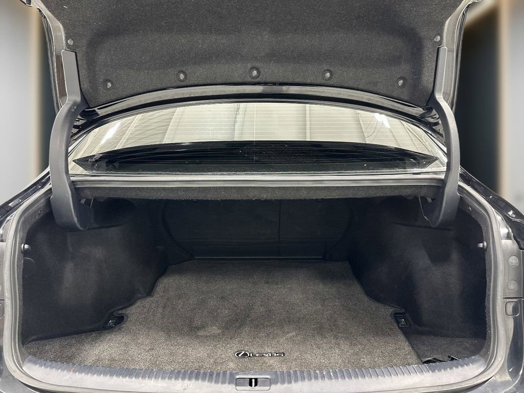 Used 2014 Lexus IS 250 w/ F-Sport Package RWD image 11
