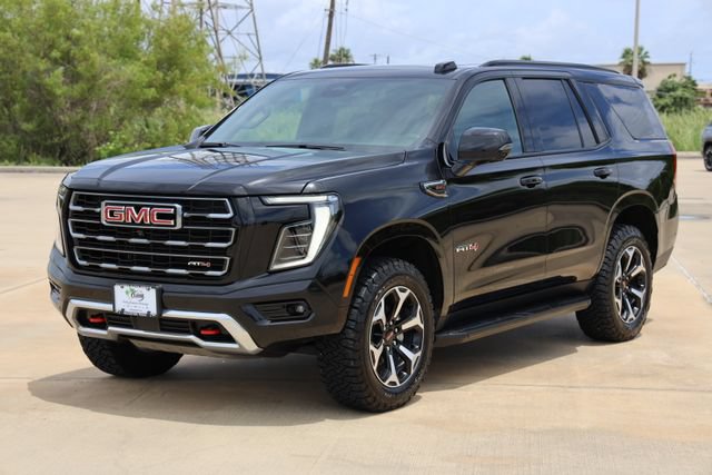 Used 2025 GMC Yukon AT4 AWD/4WD image 3