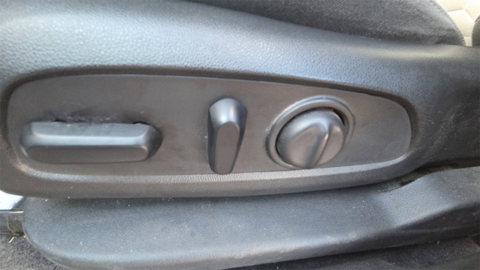 Used 2020 Chevrolet Equinox LT image 35