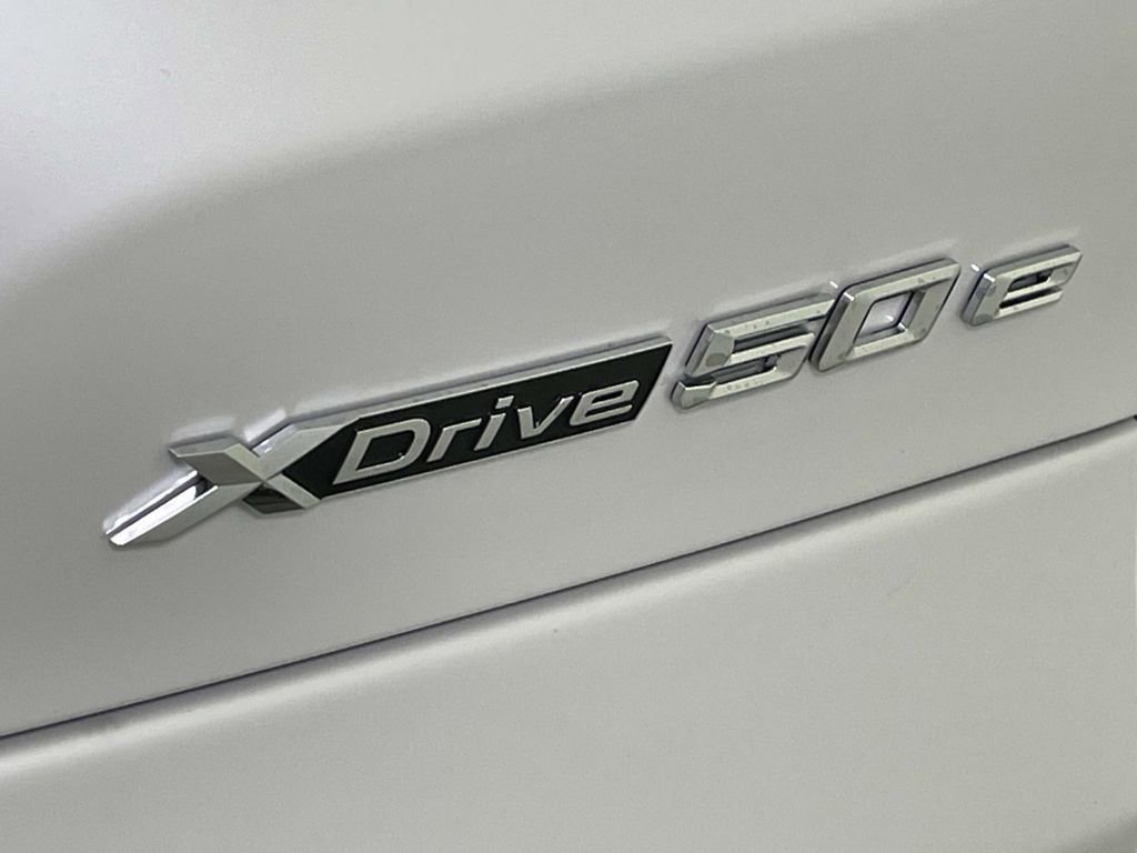 New 2026 BMW X5 xDrive50e AWD/4WD image 11