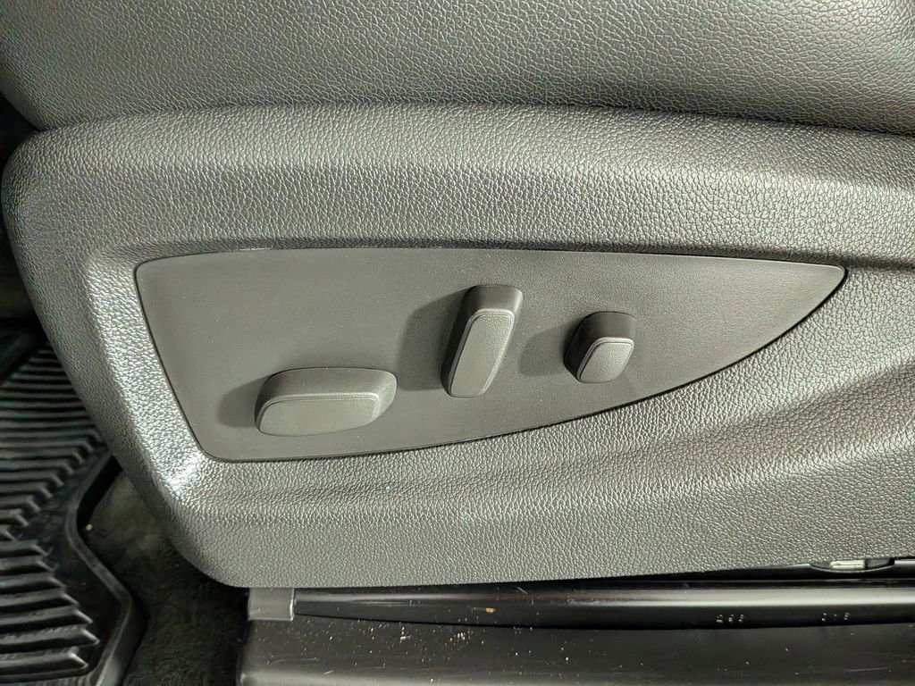 Used 2015 Chevrolet Silverado 2500 LTZ w/ Duramax Plus Package image 18