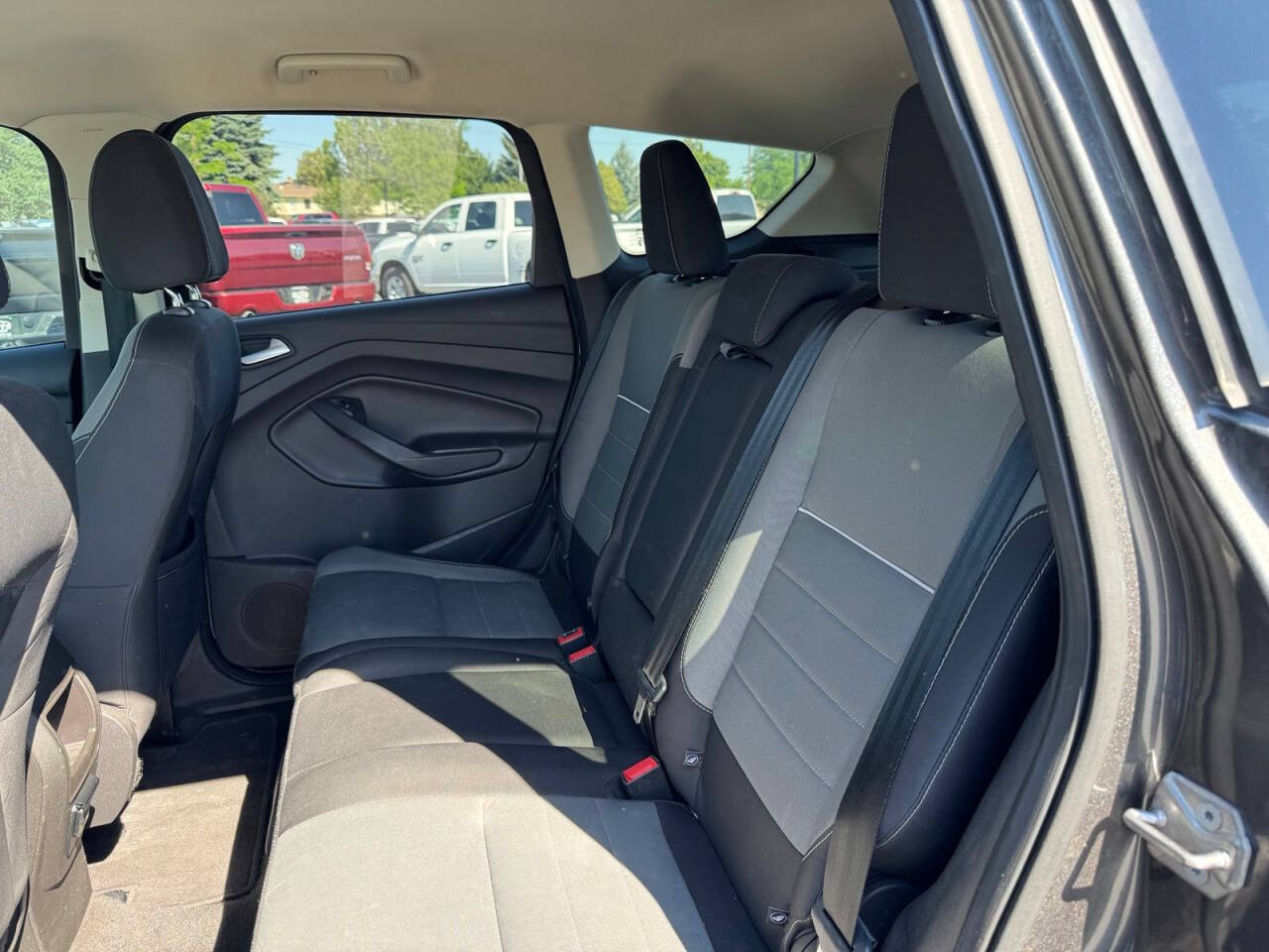 Used 2015 Ford Escape SE AWD/4WD image 12