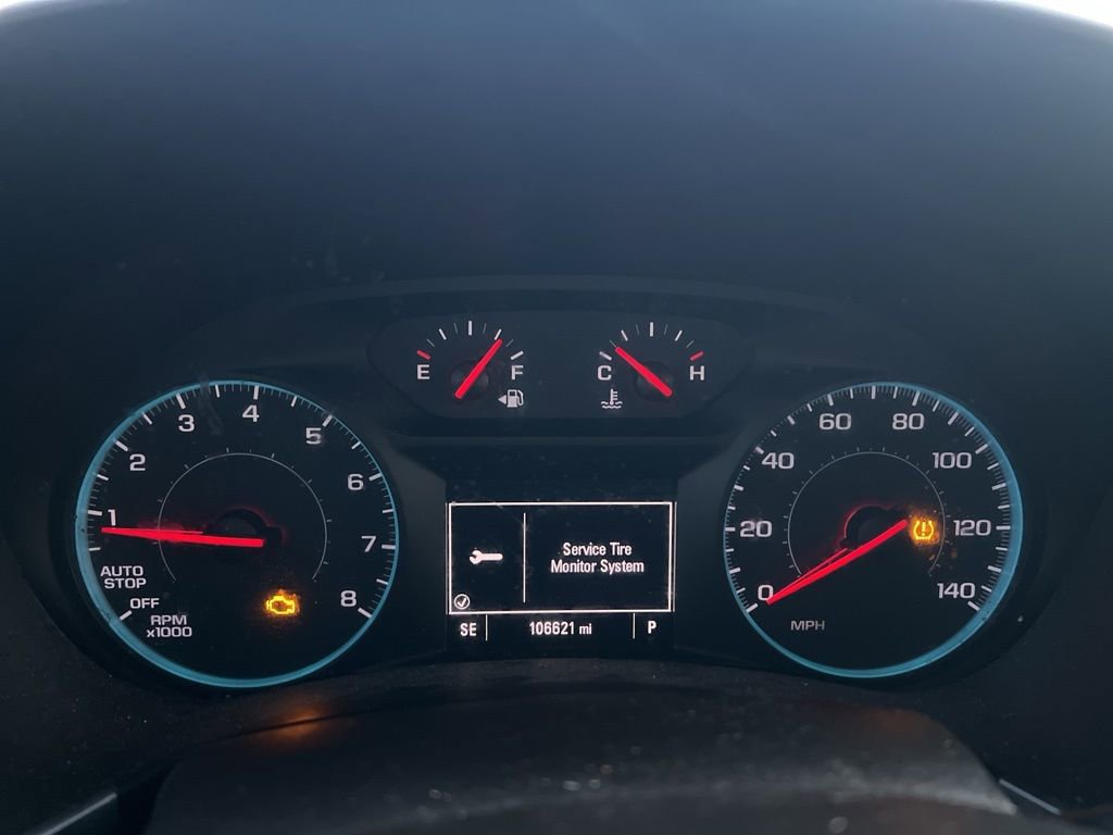 Used 2018 Chevrolet Equinox LT image 12