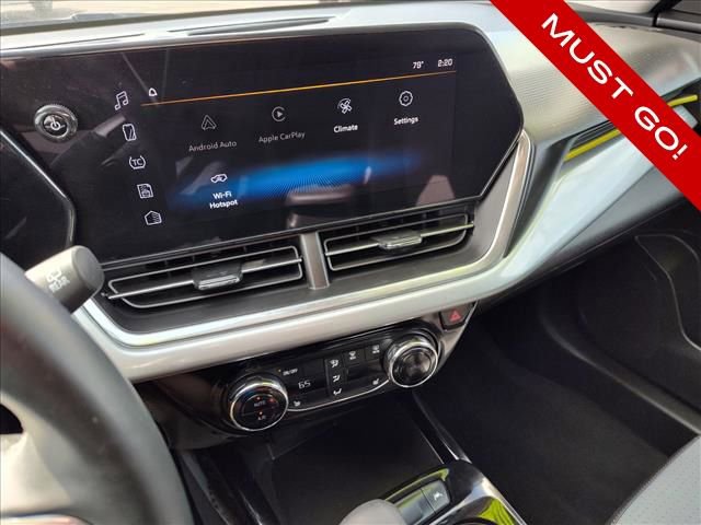 Certified 2024 Chevrolet Trax LT w/ LT Convenience Package image 17
