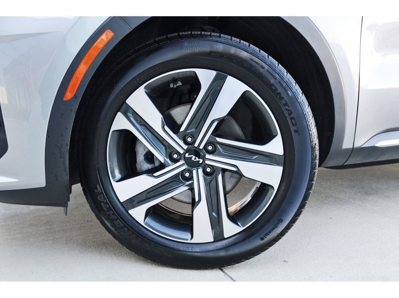 Used 2023 Kia Sorento EX image 33