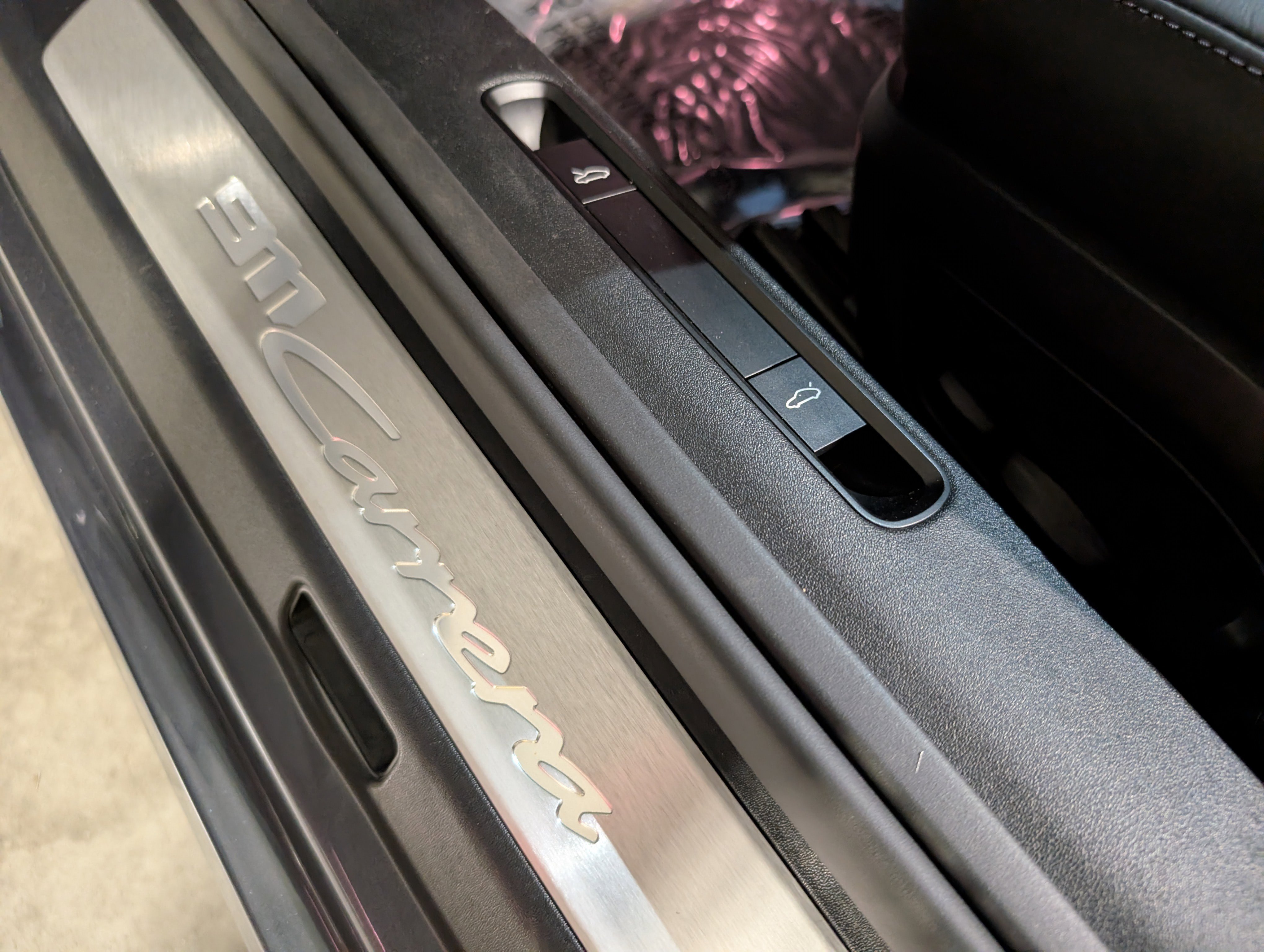 Certified 2025 Porsche 911 Carrera image 18