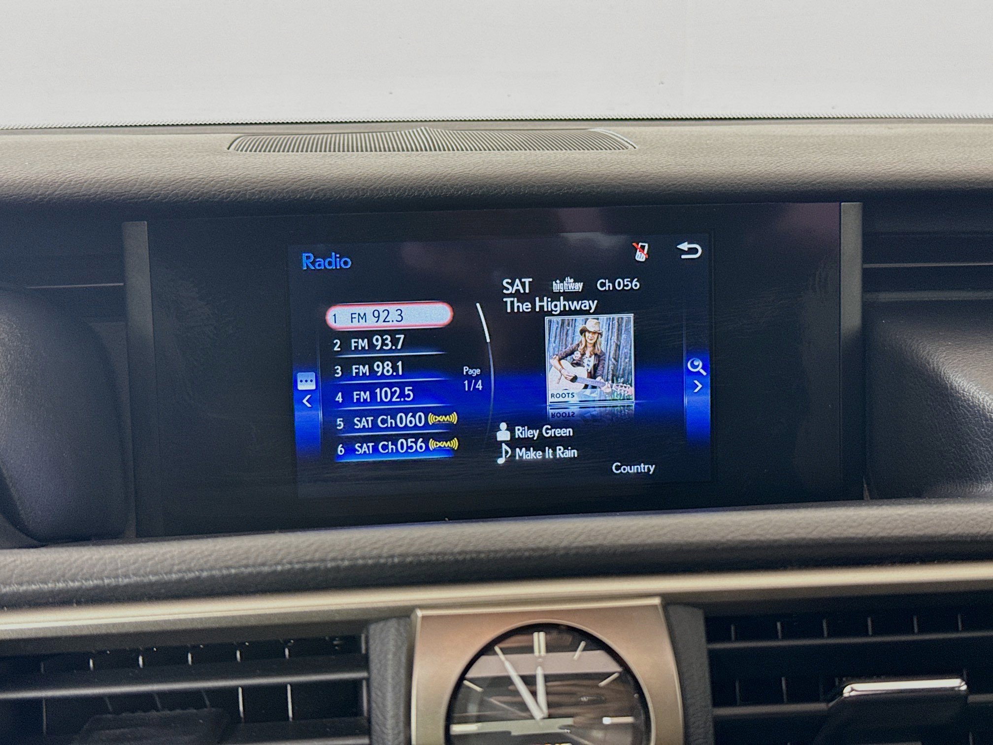 Used 2020 Lexus IS 300 F Sport w/ F Sport Package AWD/4WD image 15