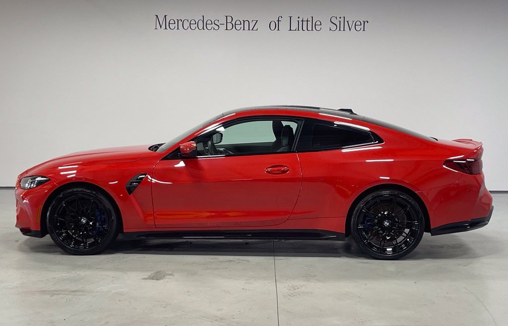 Used 2026 BMW M4 Coupe w/ Executive Package RWD image 2