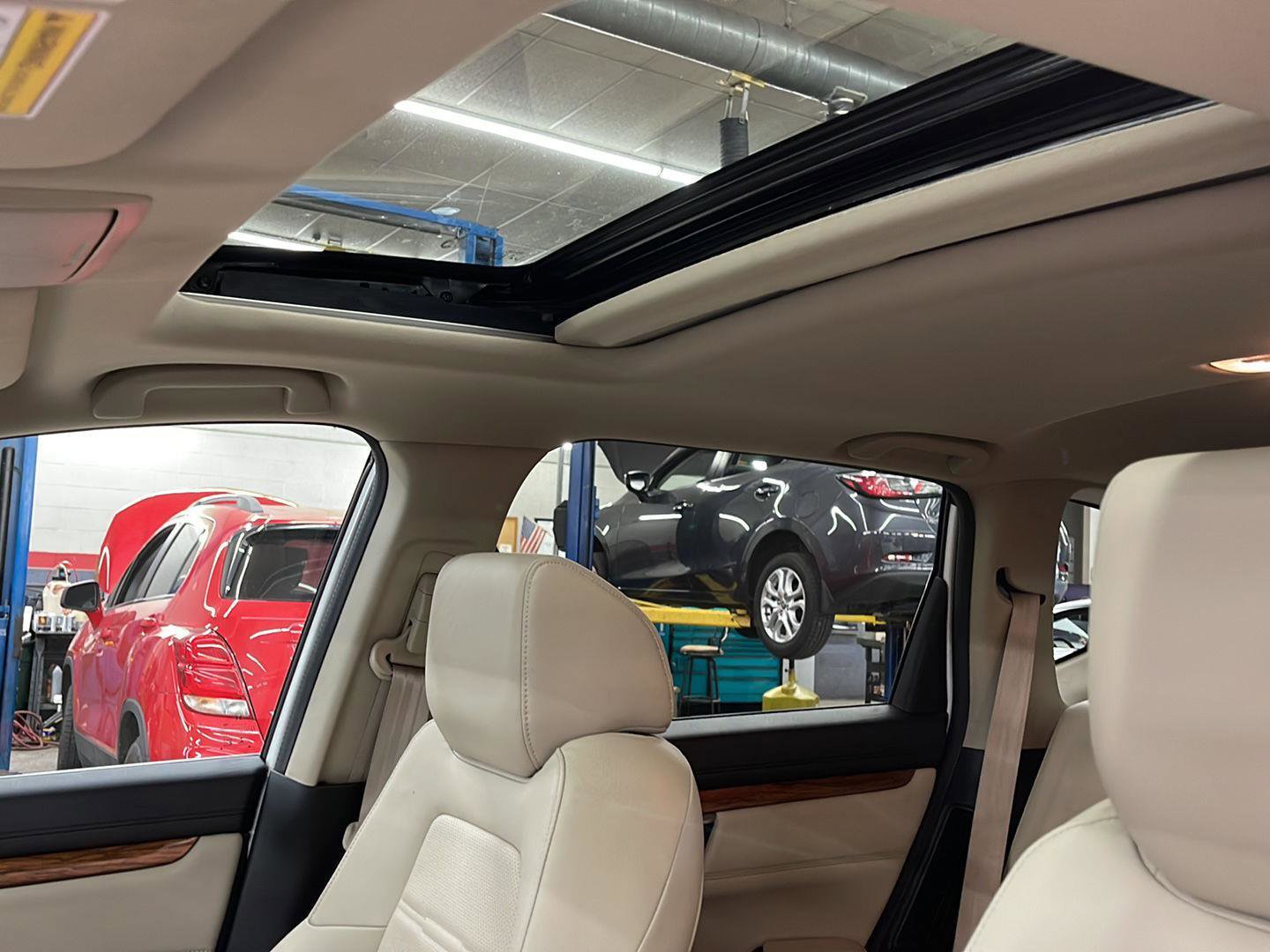 Used 2022 Honda CR-V Touring image 18