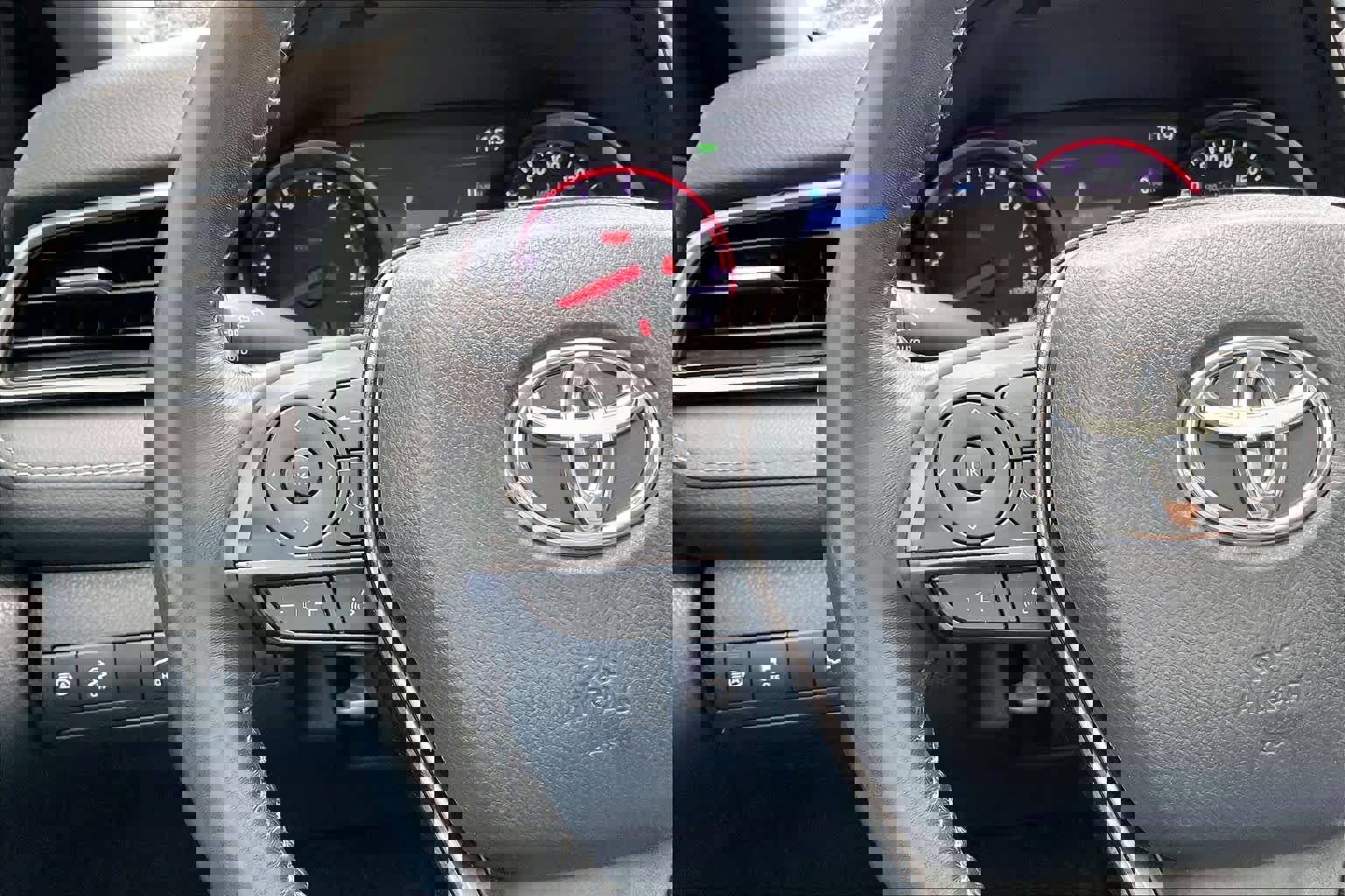 Used 2021 Toyota Camry XSE image 24