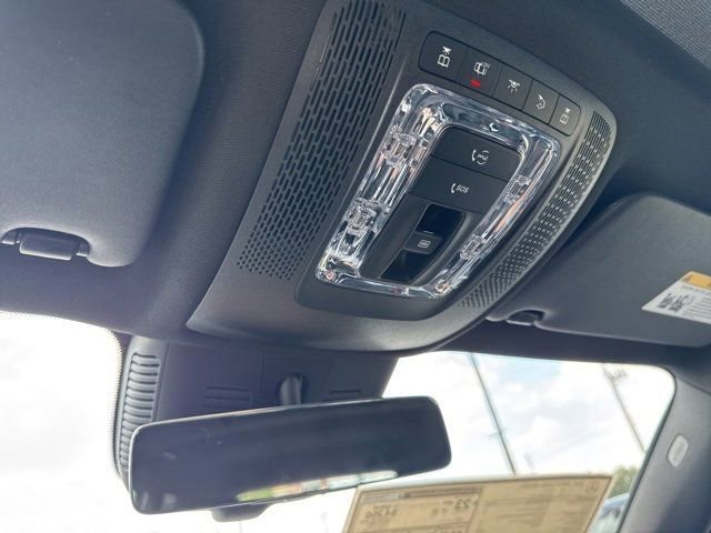 New 2025 Mercedes-Benz GLB 35 AMG 4MATIC image 20