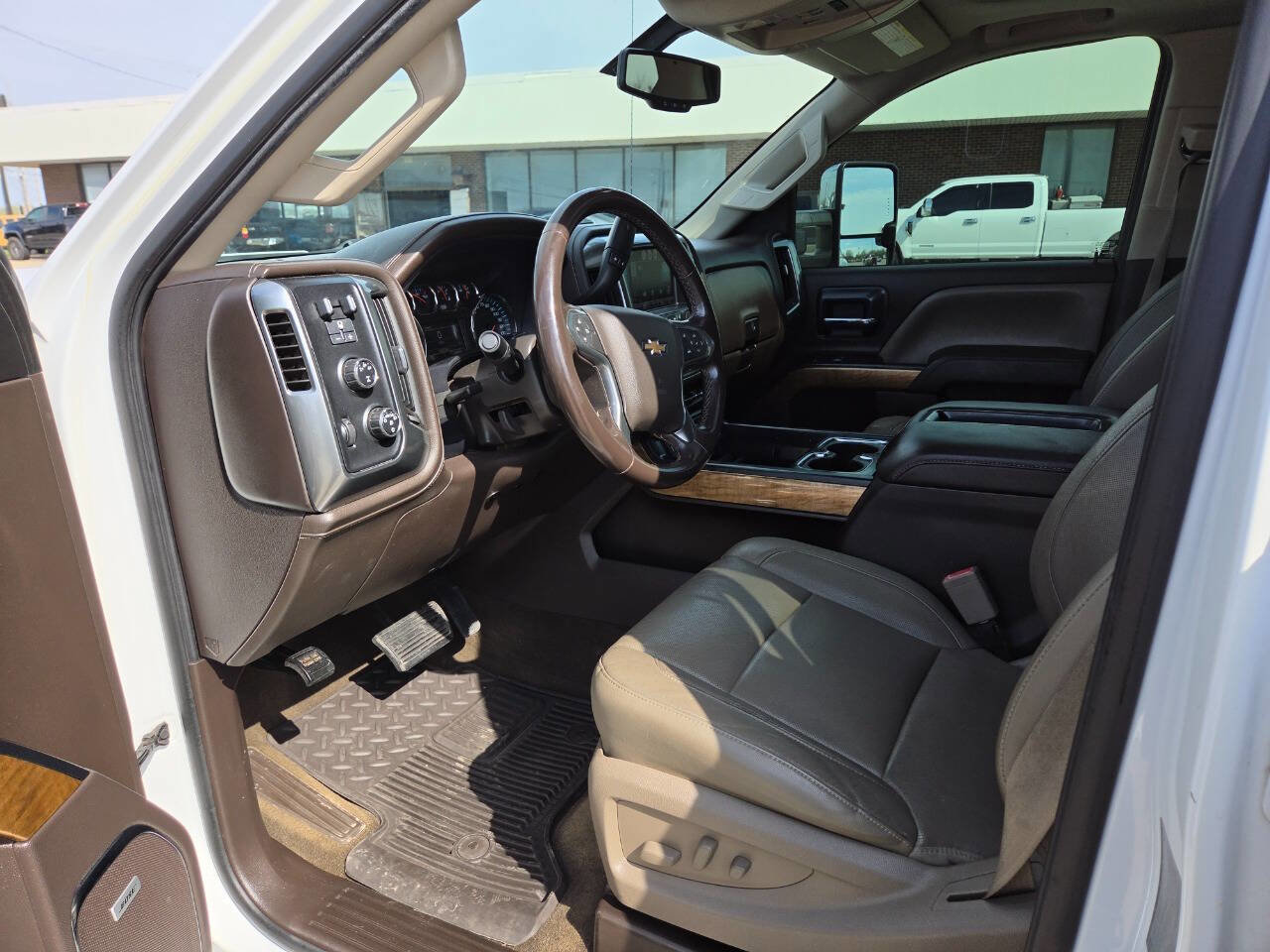 Used 2015 Chevrolet Silverado 3500 LTZ w/ Duramax Plus Package AWD/4WD image 21