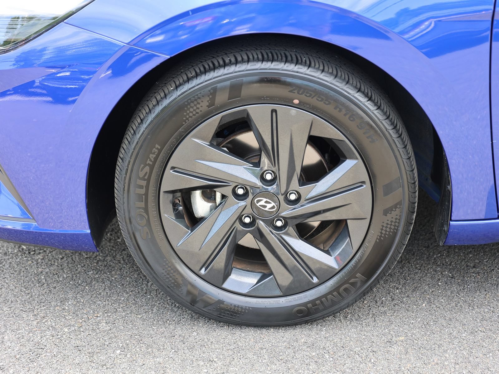 Used 2023 Hyundai Elantra SEL FWD image 9