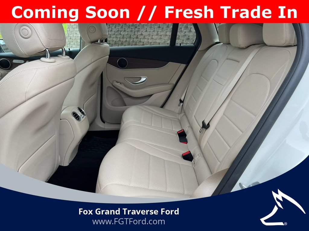 Used 2022 Mercedes-Benz GLC 300 4MATIC image 4