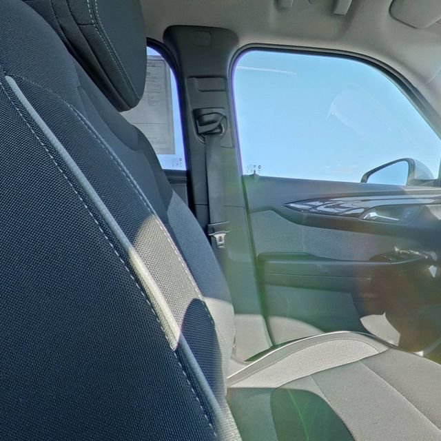 Used 2025 Chevrolet TrailBlazer LT AWD/4WD image 26