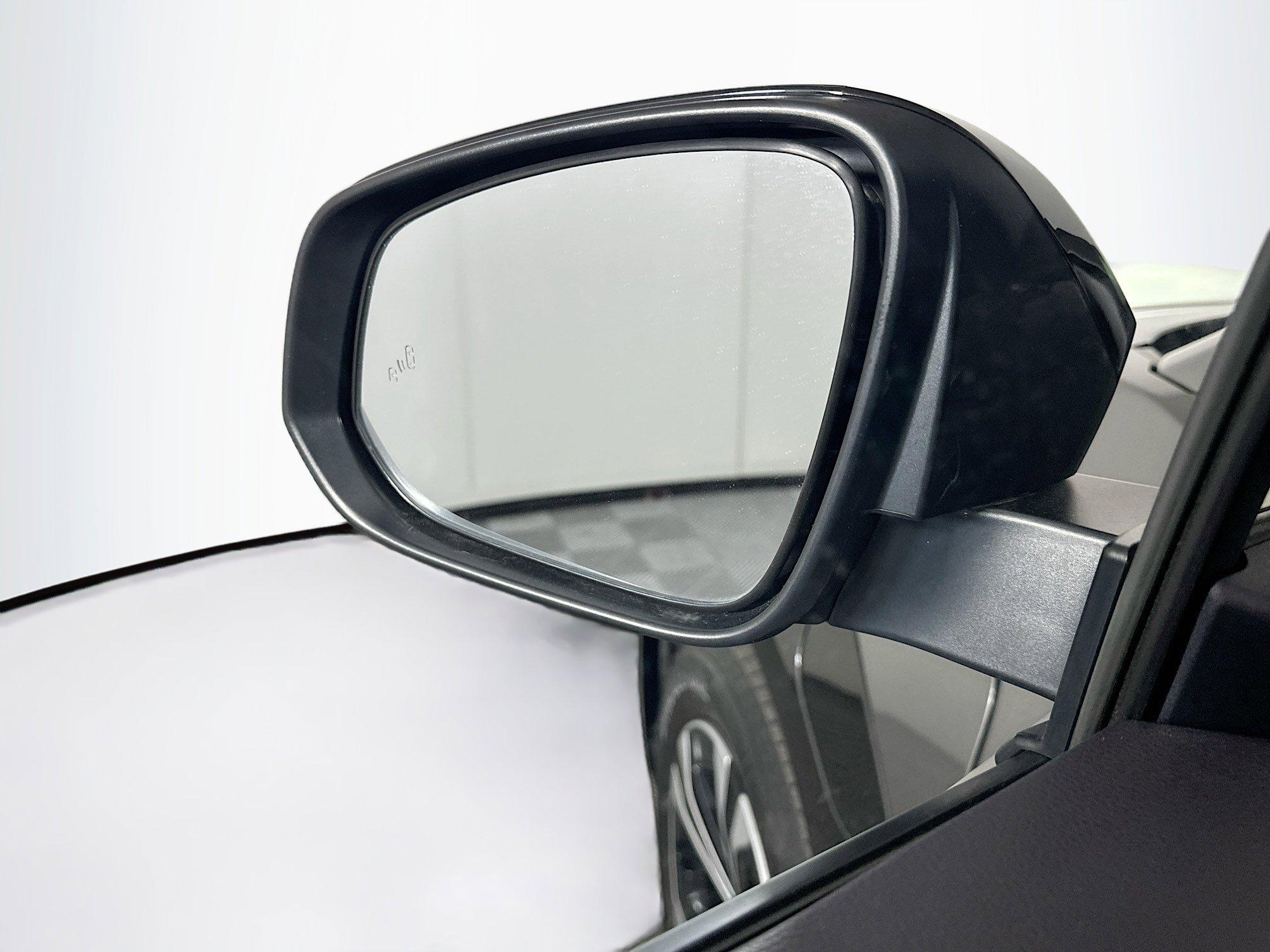 Used 2023 Toyota bZ4X XLE AWD/4WD image 16