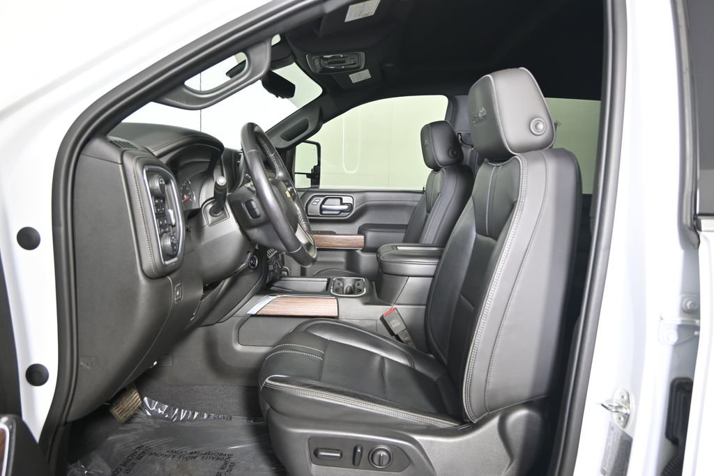 Used 2020 Chevrolet Silverado 3500 High Country w/ Z71 Off-Road Package AWD/4WD image 20