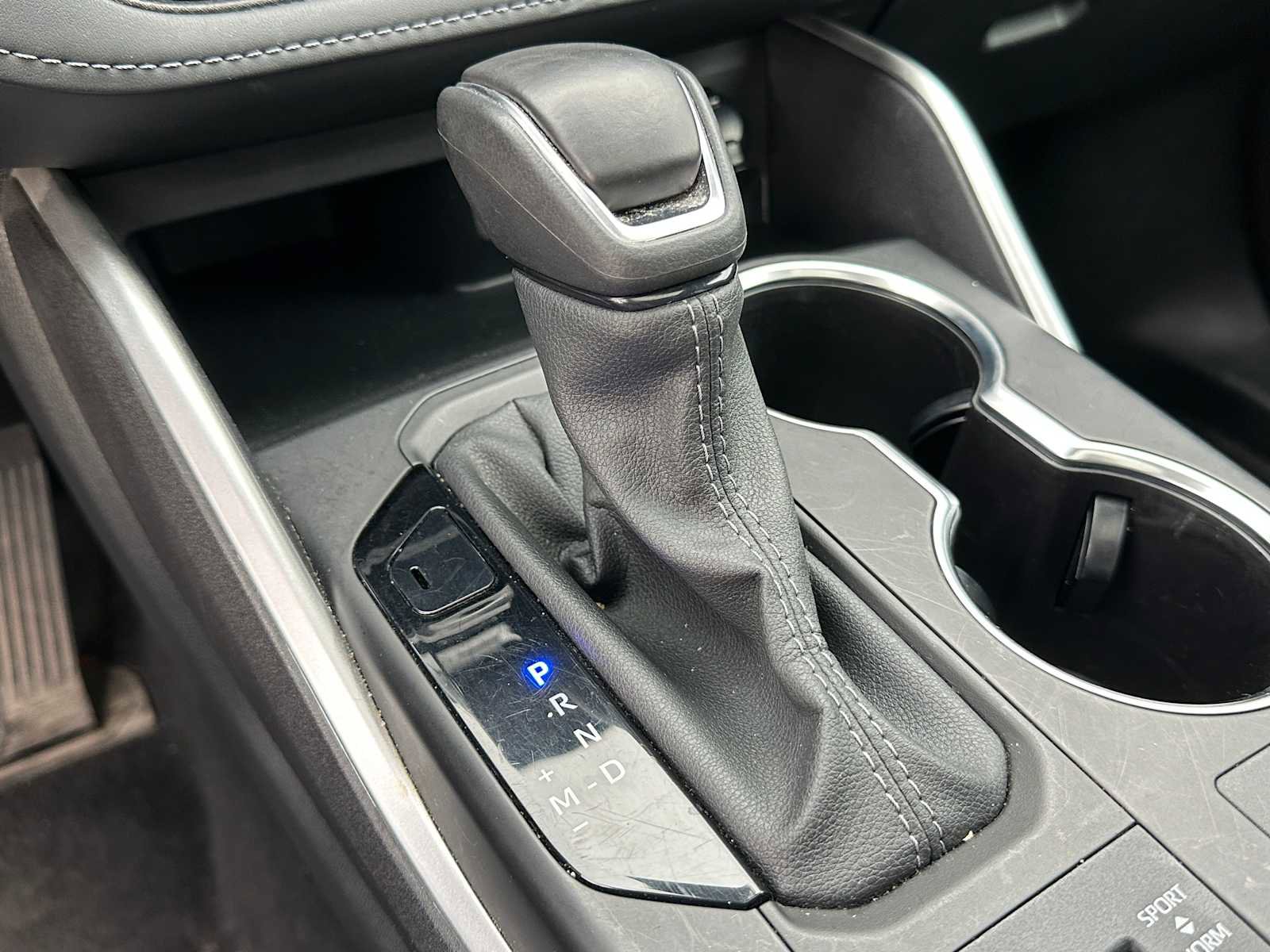 Used 2024 Toyota Highlander XLE image 39