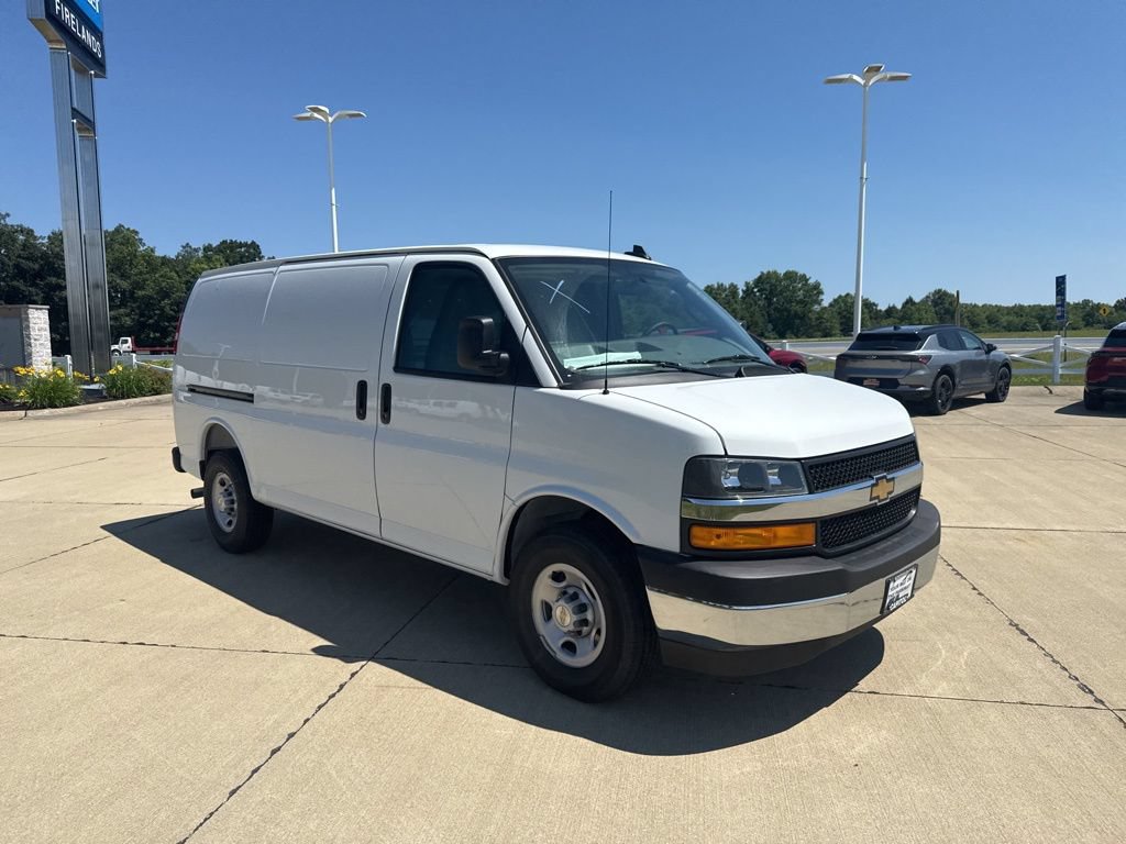 New 2025 Chevrolet Express 2500 w/ Driver Convenience Package RWD image 8