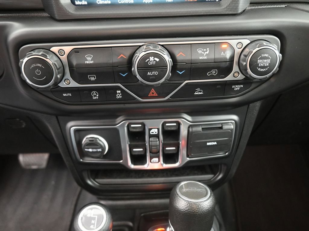 Used 2023 Jeep Gladiator Overland image 4