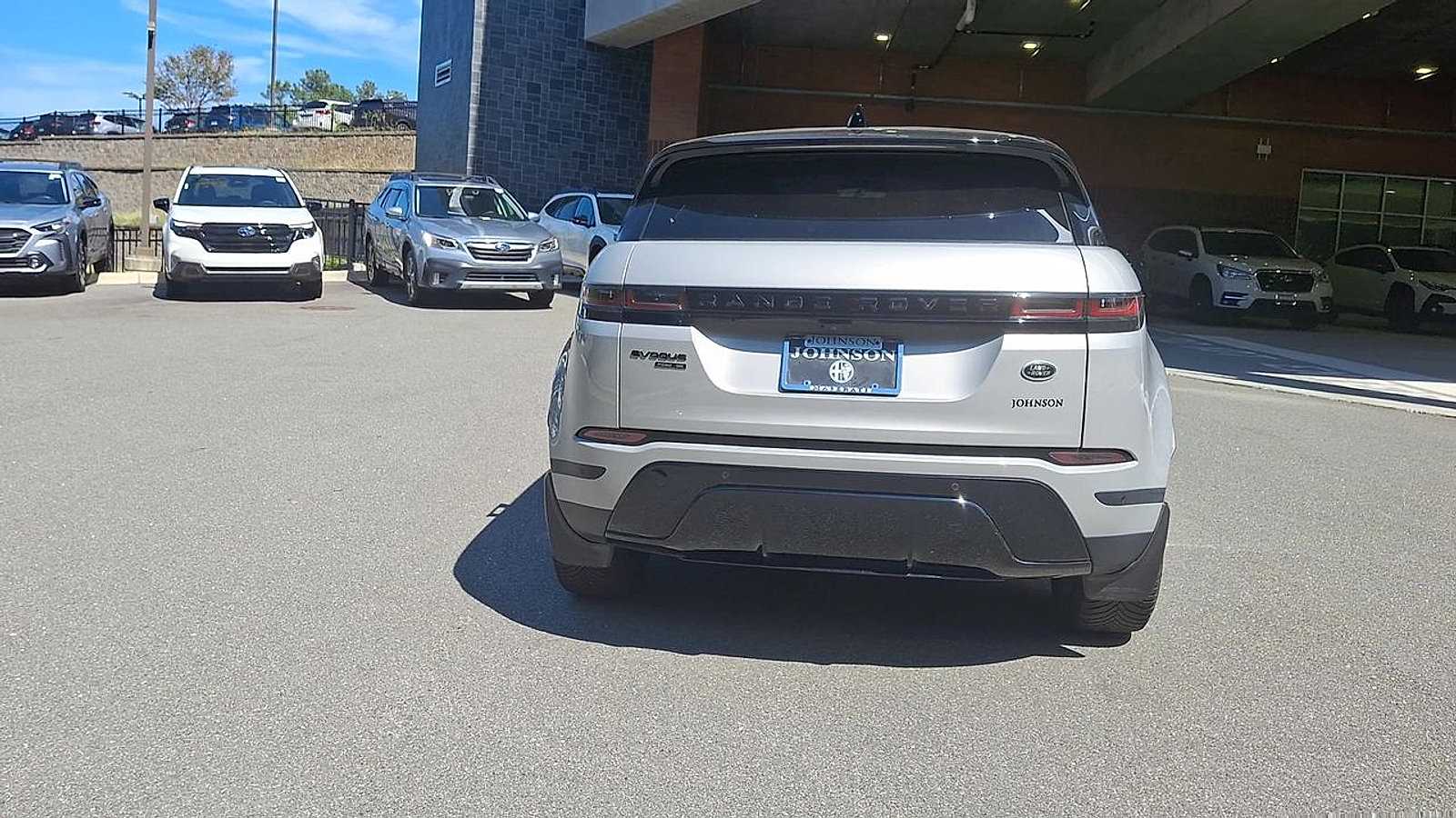 Used 2020 Land Rover Range Rover Evoque SE AWD/4WD image 3