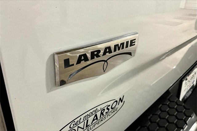 Used 2017 RAM 3500 Laramie image 27