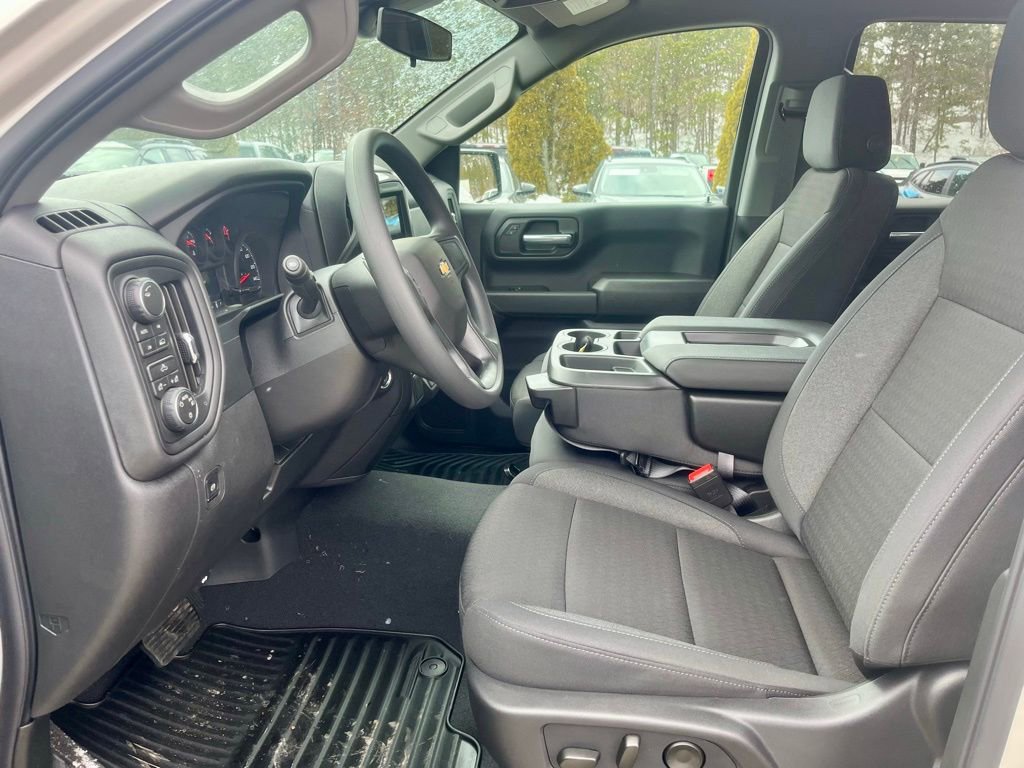 New 2026 Chevrolet Silverado 1500 Custom w/ Turbomax Blackout Package image 10