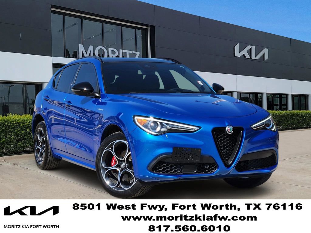 Used 2022 Alfa Romeo Stelvio Veloce image 1