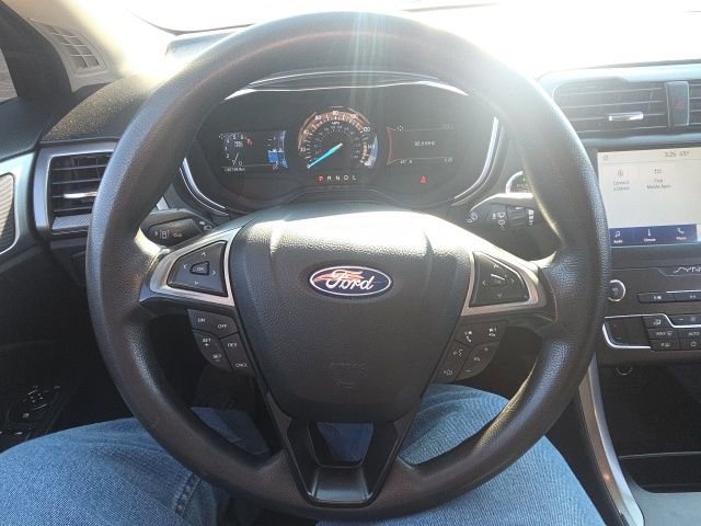 Used 2020 Ford Fusion SE image 33