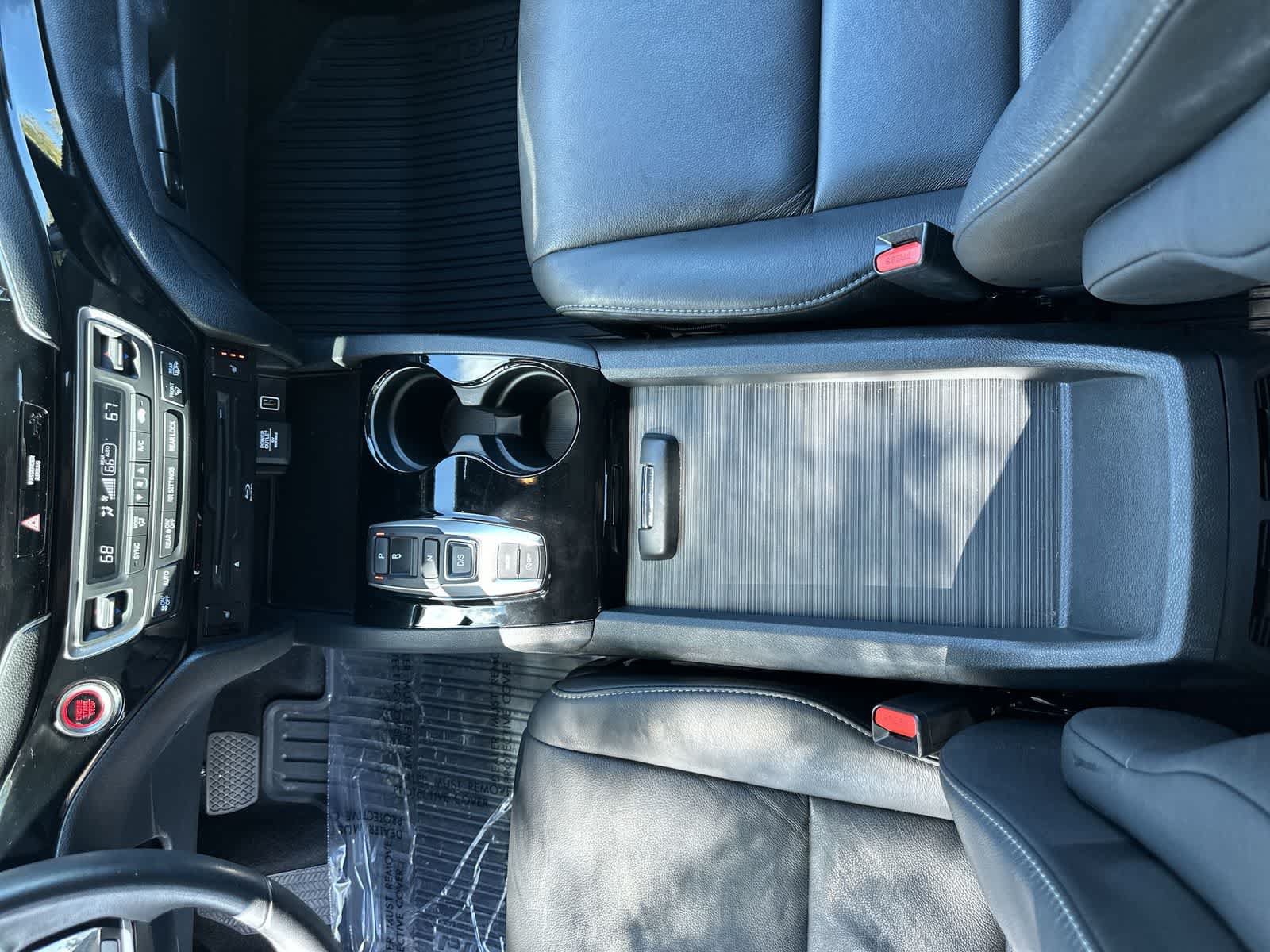 Used 2022 Honda Pilot Touring image 19