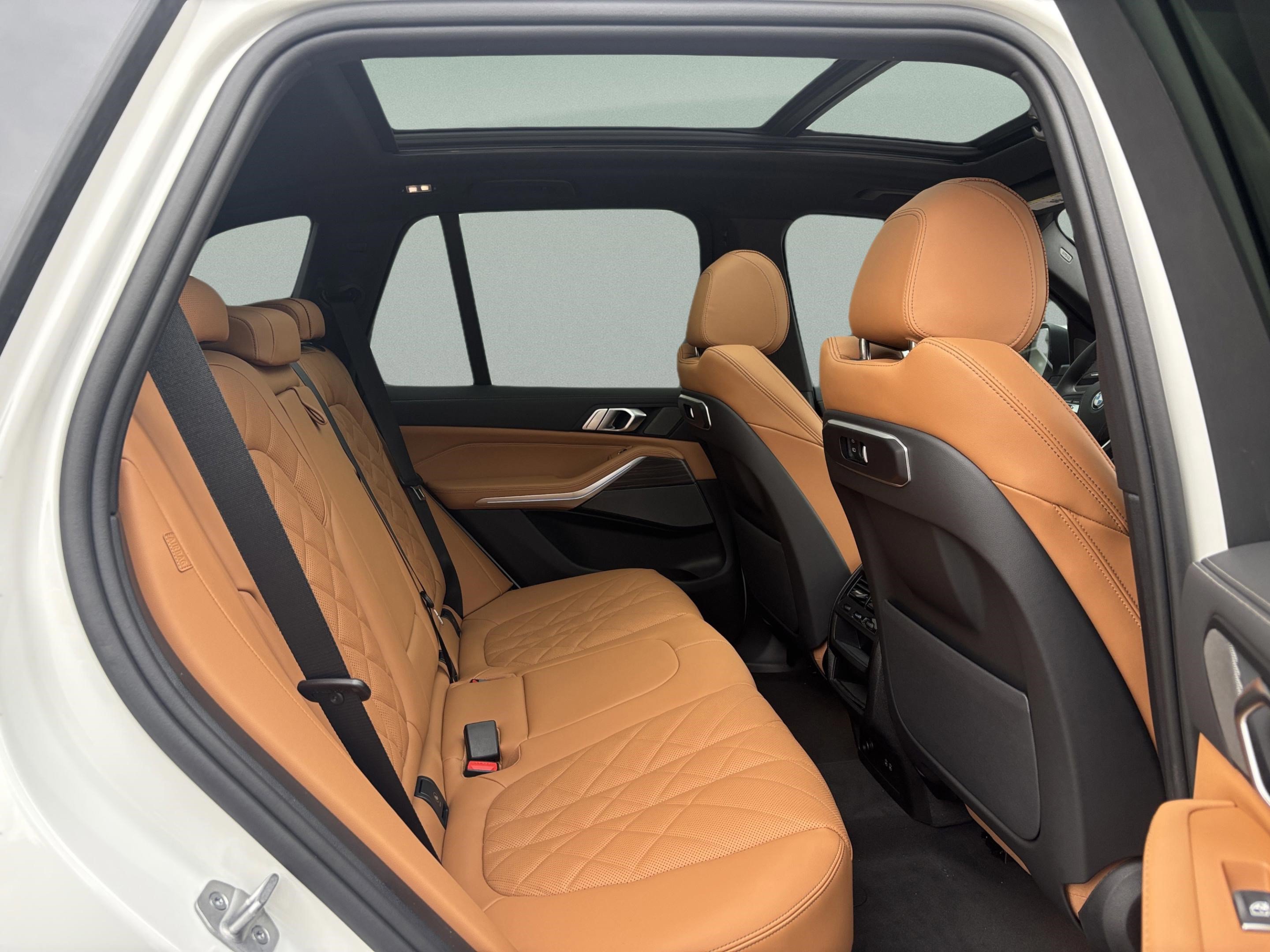 Used 2026 BMW X5 xDrive50e w/ Premium Package AWD/4WD image 66