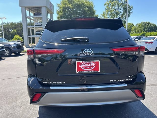 Used 2021 Toyota Highlander Platinum AWD/4WD image 8