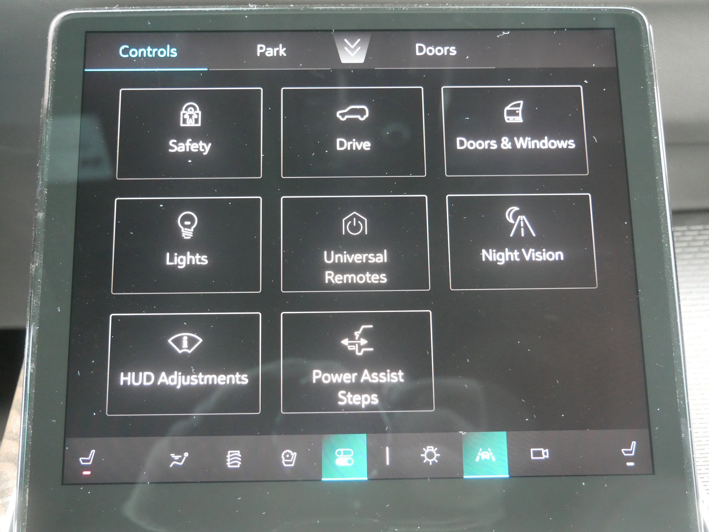 New 2026 Cadillac Escalade Platinum Sport w/ LPO, ONYX Package image 24