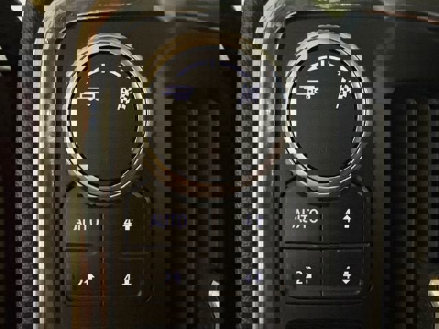 Used 2019 GMC Sierra 1500 SLT w/ SLT Premium Plus Package image 12