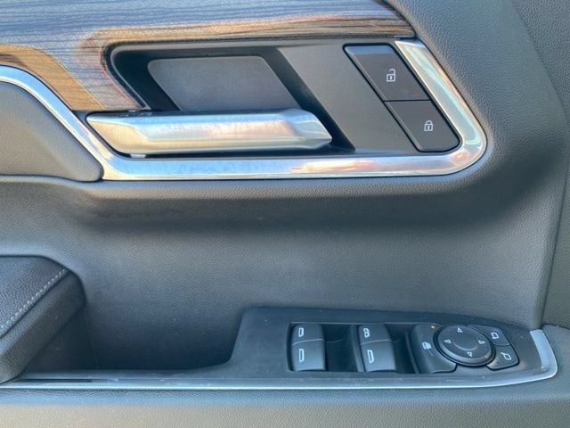 Used 2023 Chevrolet Silverado 1500 RST w/ Max Trailering Package AWD/4WD image 17