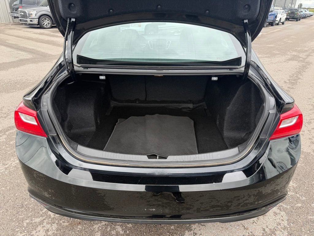 Used 2023 Chevrolet Malibu LT image 36